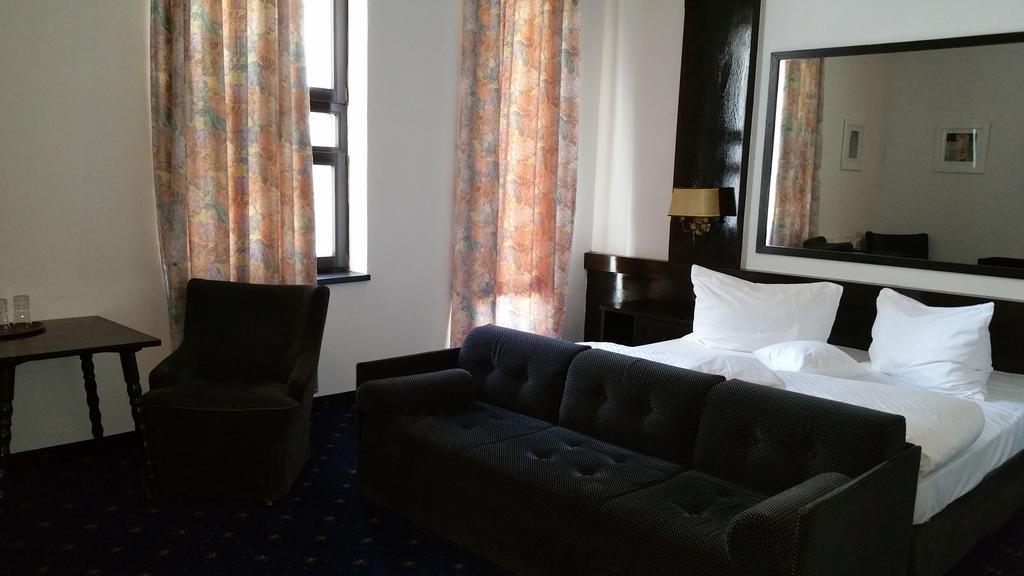 Conacul Balta Alba Hotell Eksteriør bilde